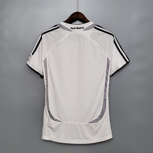 Retro Real Madrid 2006/07 Home Jersey