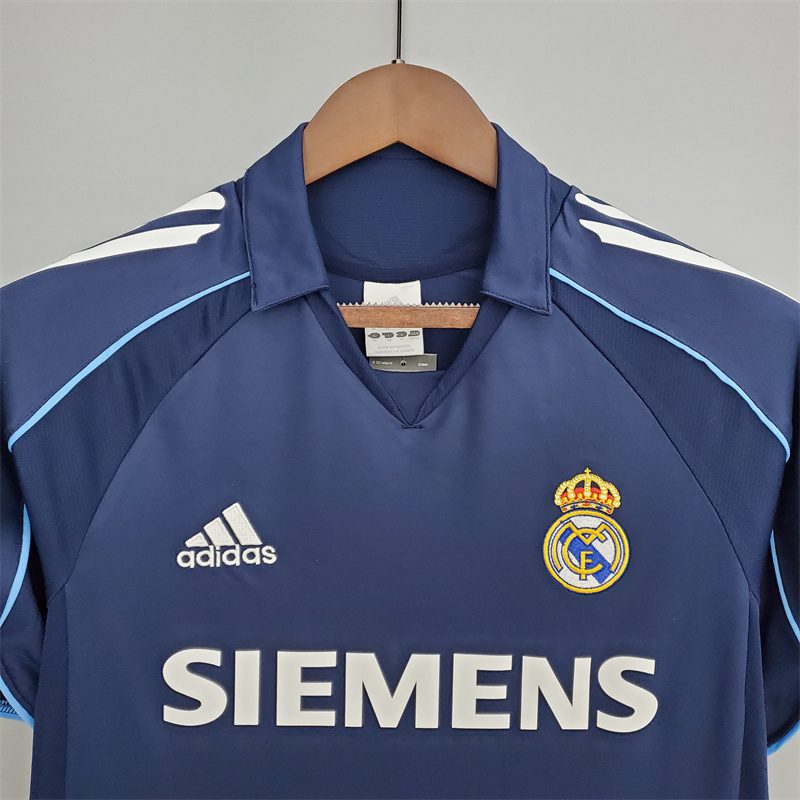 Retro Real Madrid 2005/06 Away Jersey
