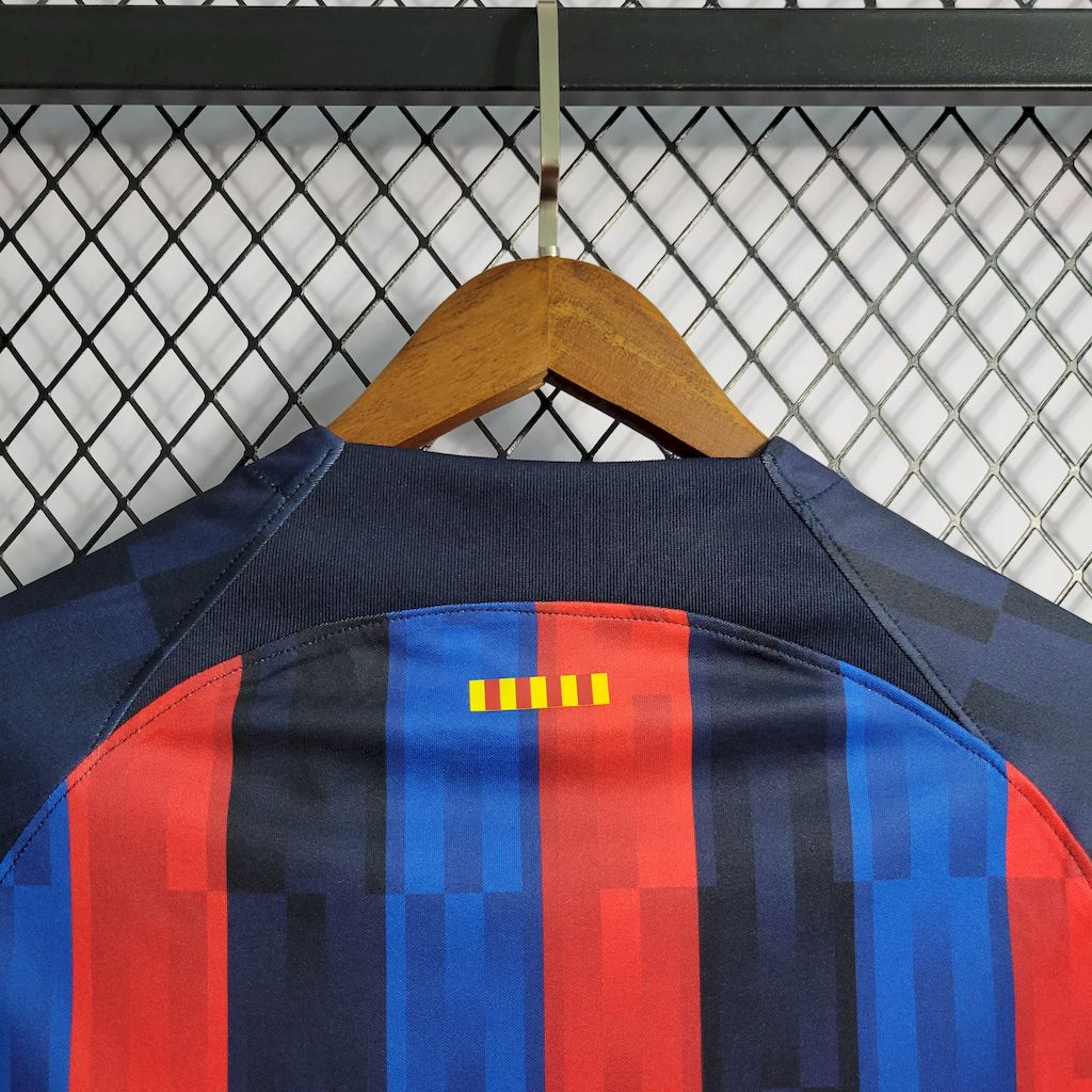 Retro Barcelona 2022/23 Home Jersey