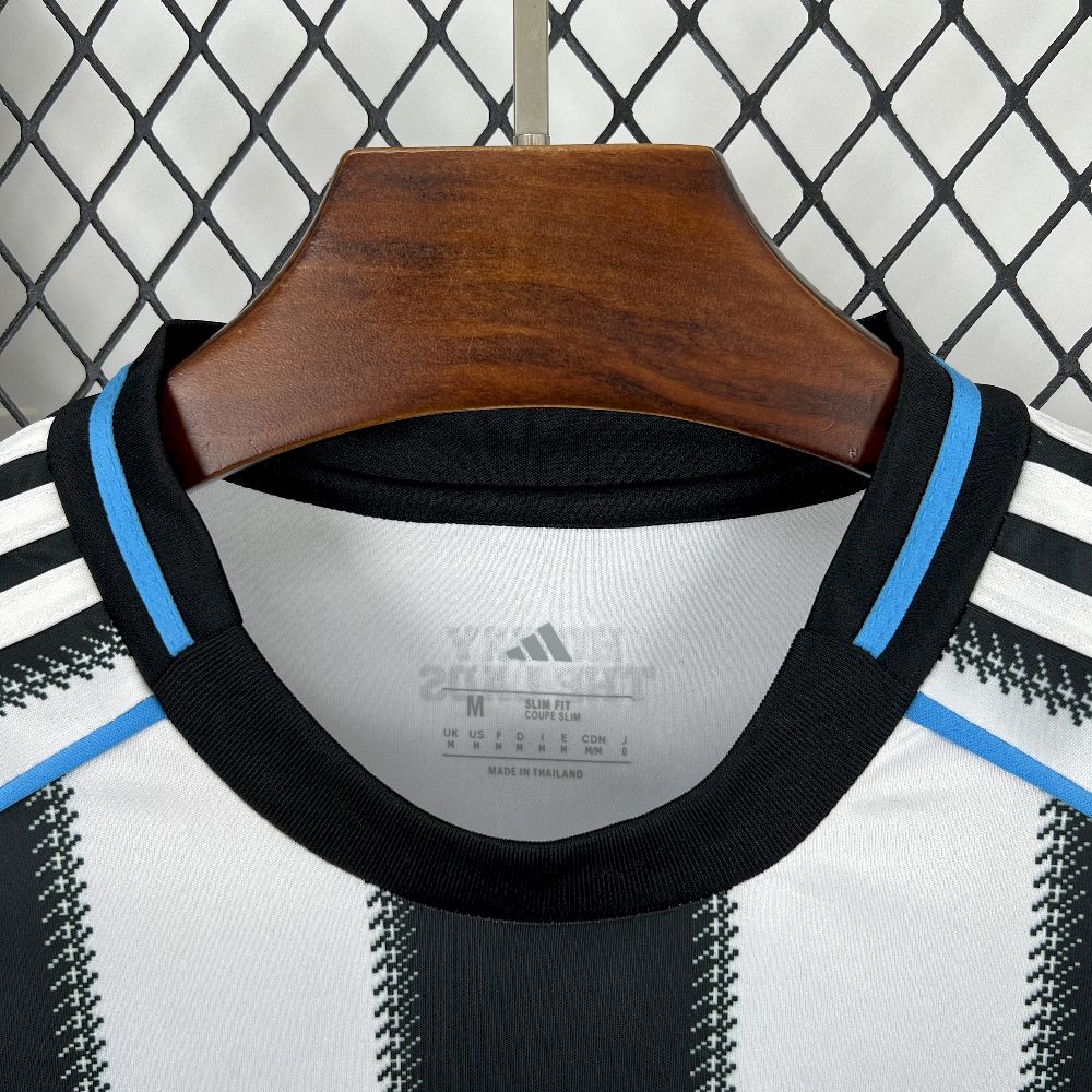 Newcastle United 2025/26 Home Jersey