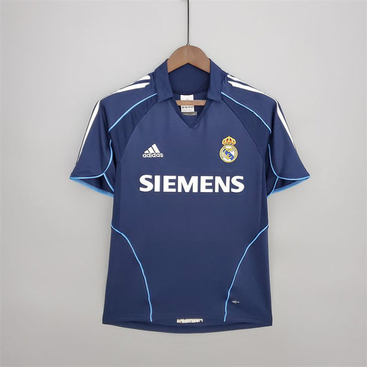 Retro Real Madrid 2005/06 Away Jersey