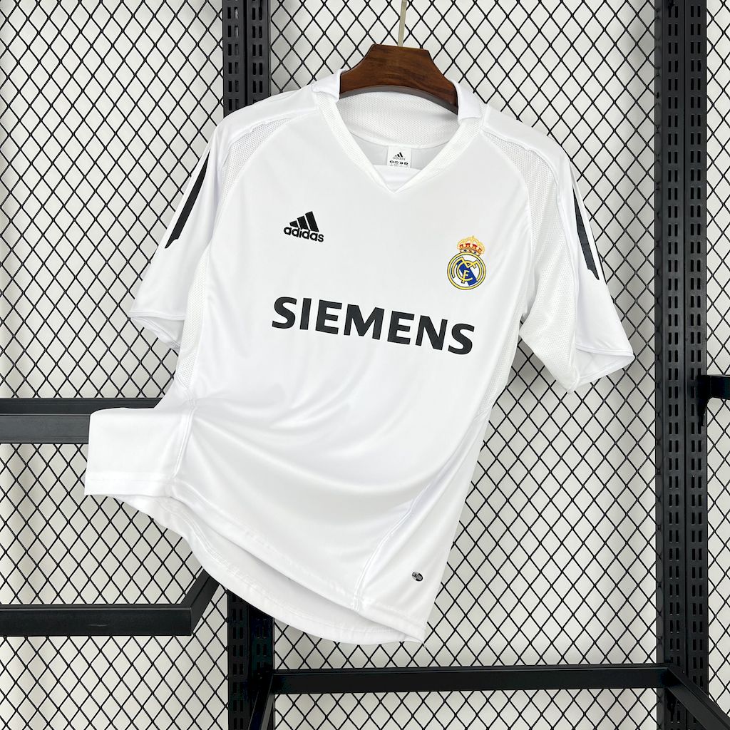 Retro Real Madrid 2005/06 Home Jersey