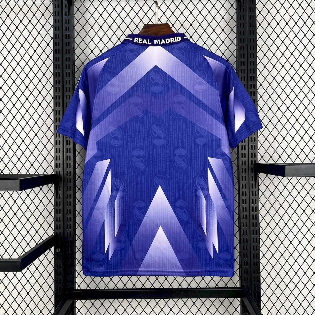 Retro Real Madrid 1996/97 Away Jersey