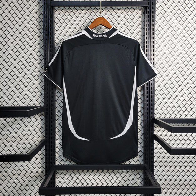 Retro Real Madrid 2006/07 Away Jersey