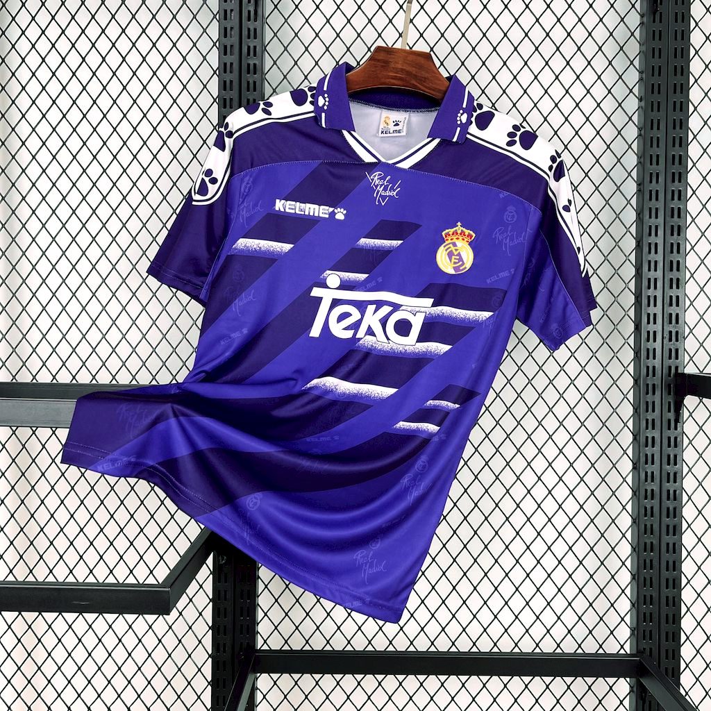 Retro Real Madrid 1994/95 Away Jersey