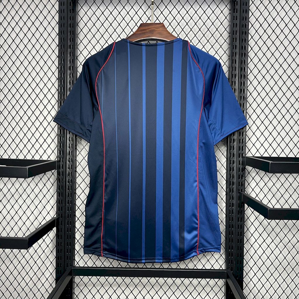 Retro Barcelona 2004/05 Away Jersey