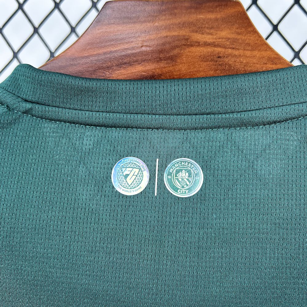 Manchester City 2025/26 Fourth Jersey