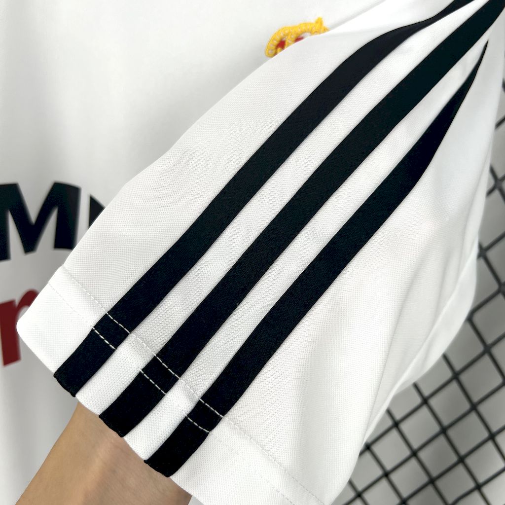 Retro Real Madrid 2003/04 Home Jersey