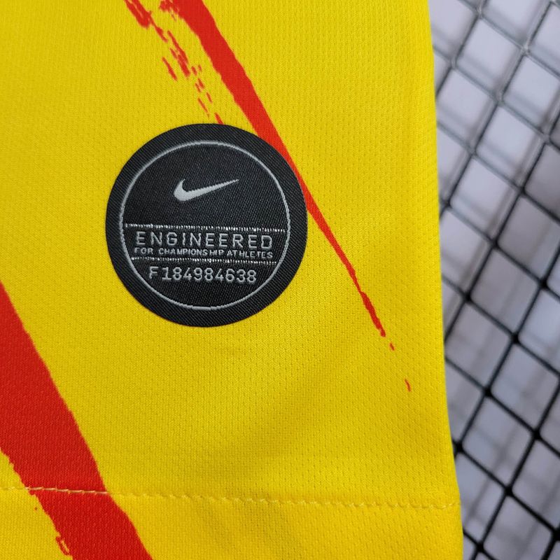 Retro Barcelona 2019/20 Fourth Jersey