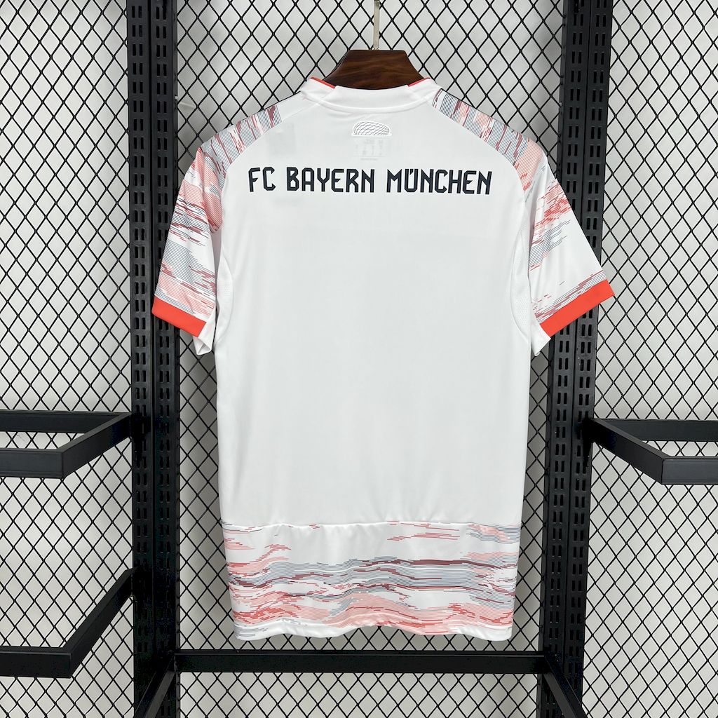Bayern Munich 2025/26 Away Jersey