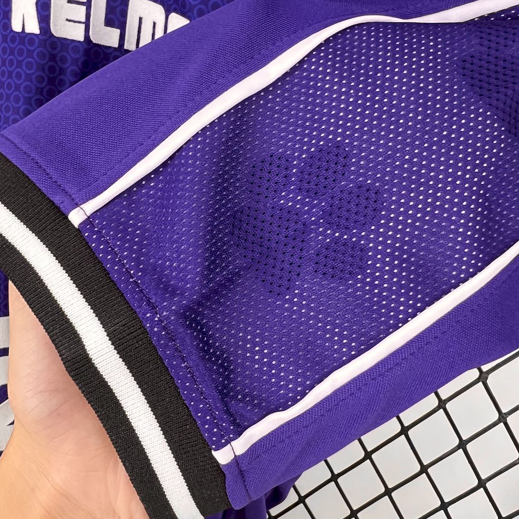 Retro Real Madrid 1997/98 Away Jersey