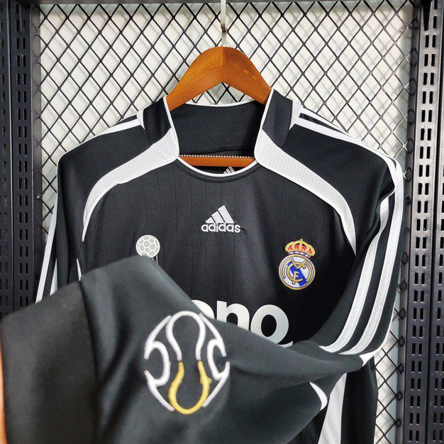 Retro Real Madrid 2006/07 Away Long Sleeve Jersey