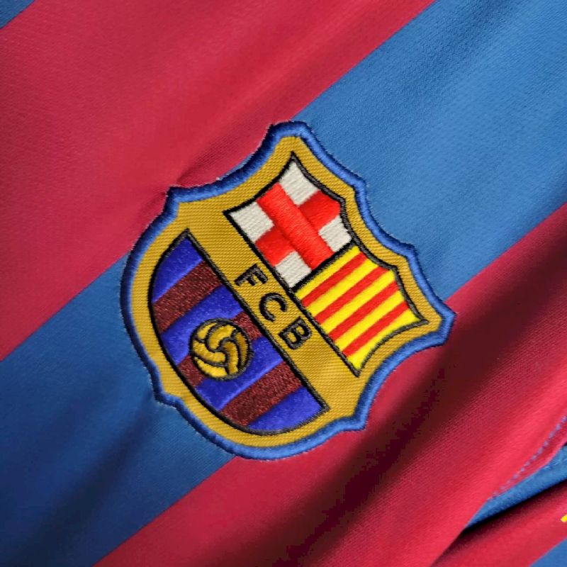 Retro Barcelona 2005/06 Home UCL Edition Long Sleeve Jersey