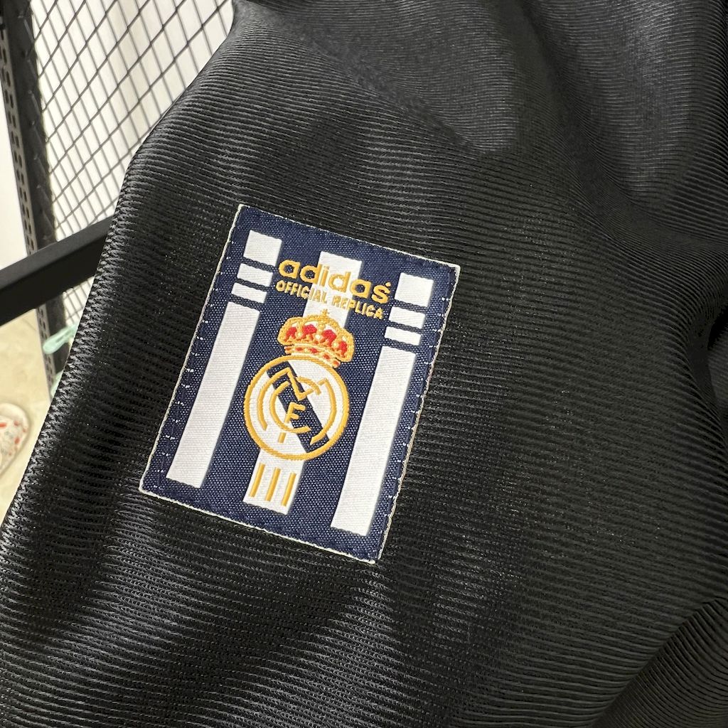 Retro Real Madrid 1999/00 Away Long Sleeve Jersey