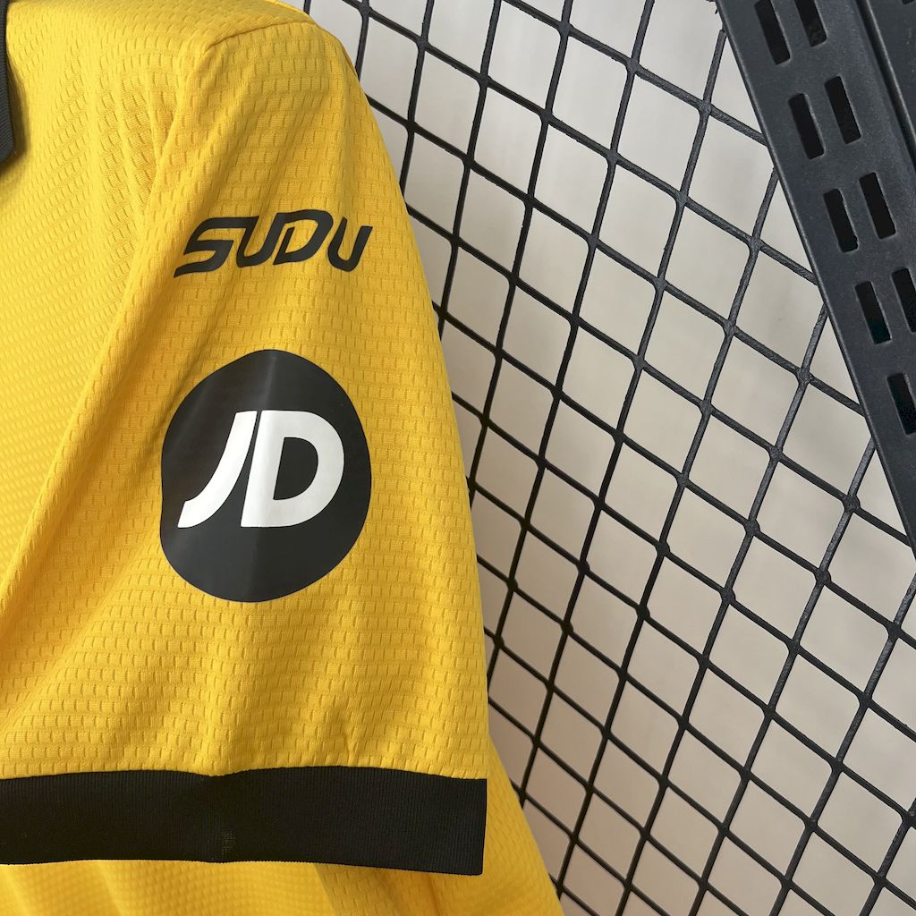 Wolves 2025/26 Home Jersey