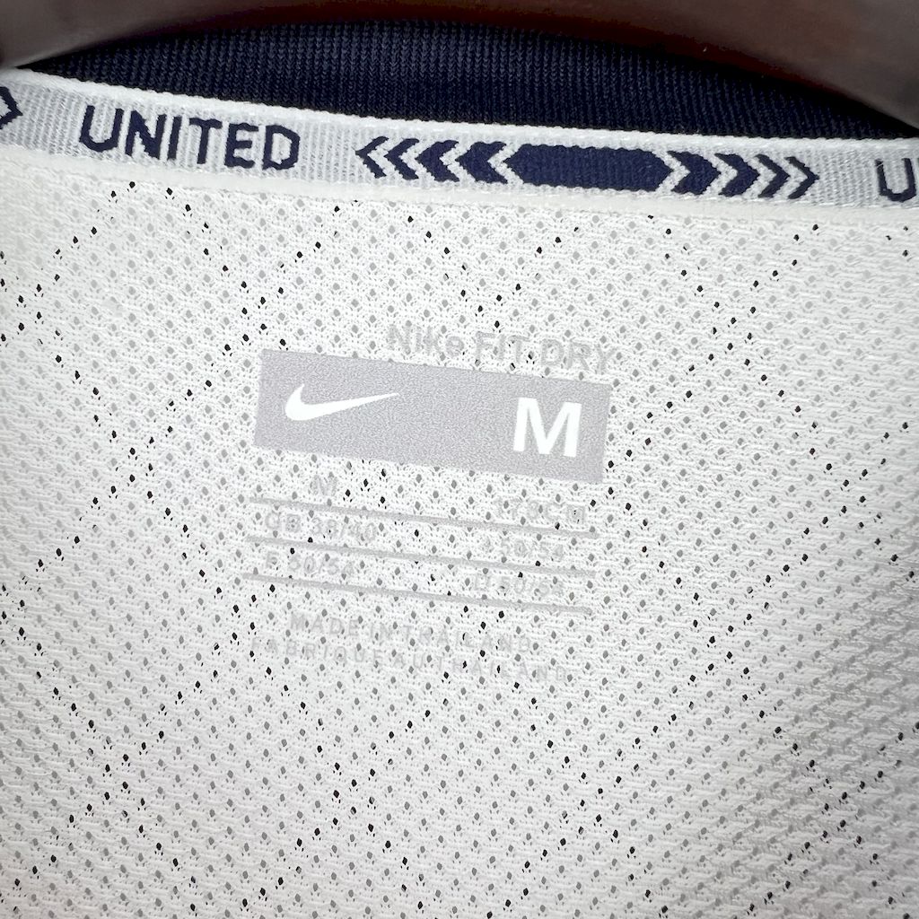 Retro Manchester United 2008/09 Away Jersey