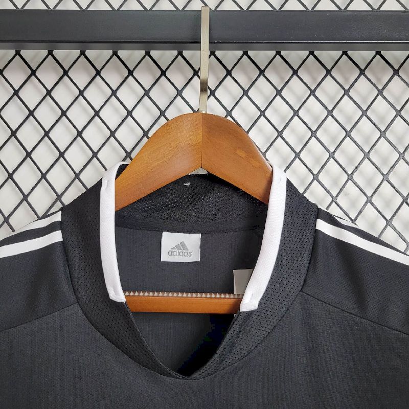 Retro Real Madrid 2004/05 Away Jersey