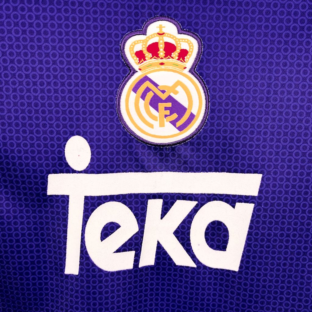 Retro Real Madrid 1997/98 Away Jersey