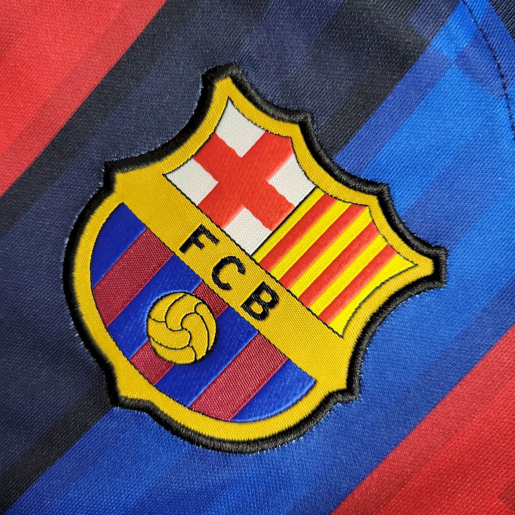 Retro Barcelona 2022/23 Home Jersey