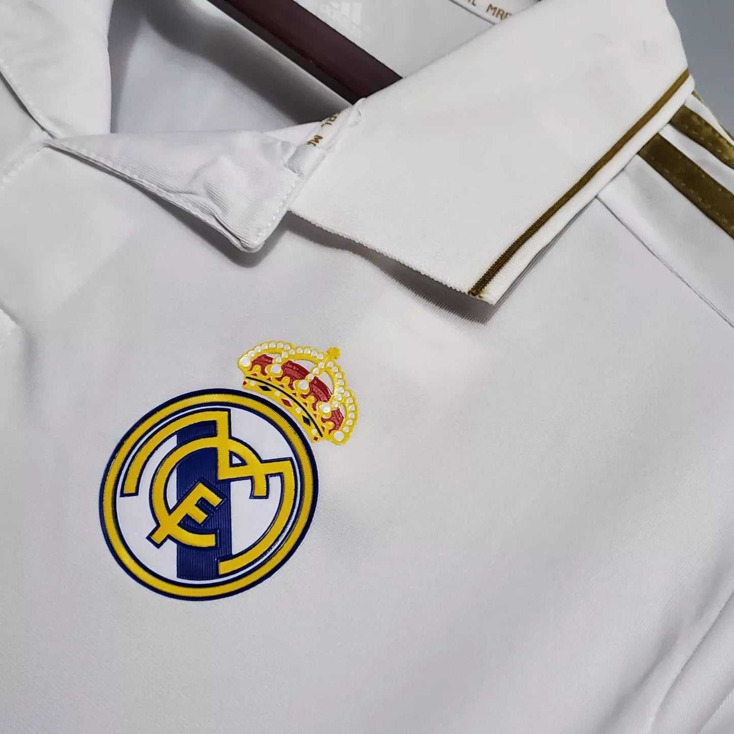 Retro Real Madrid 2011/12 Home Jersey