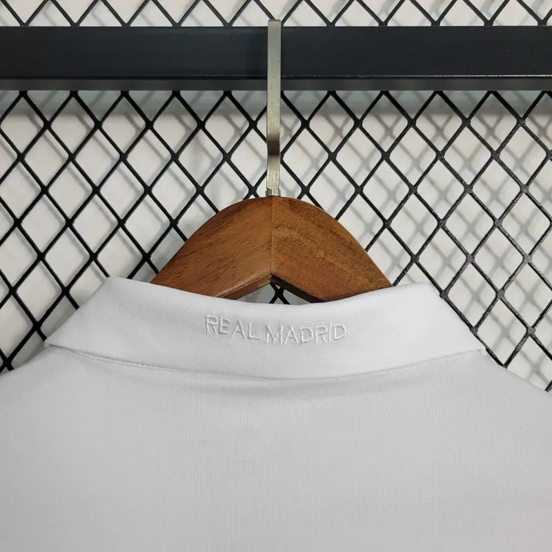 Retro Real Madrid 2016/17 Home Jersey