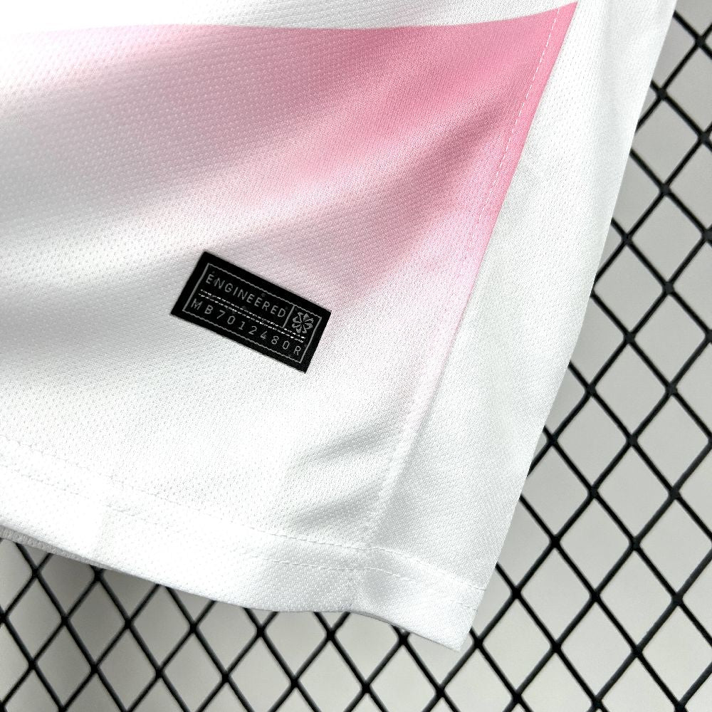 Barcelona 2025/26 pink special edition Jersey