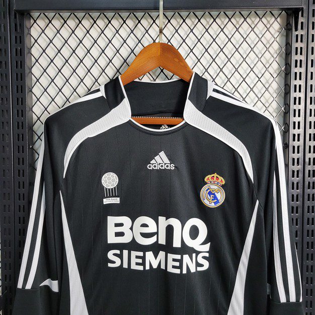 Retro Real Madrid 2006/07 Away Long Sleeve Jersey