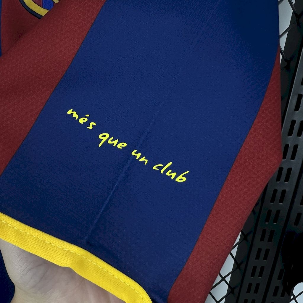 Retro Barcelona 2010/11 Home Jersey