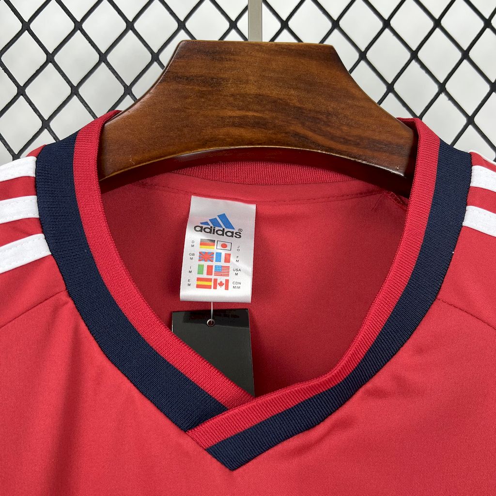 Retro Benfica 1999/00 Home Jersey