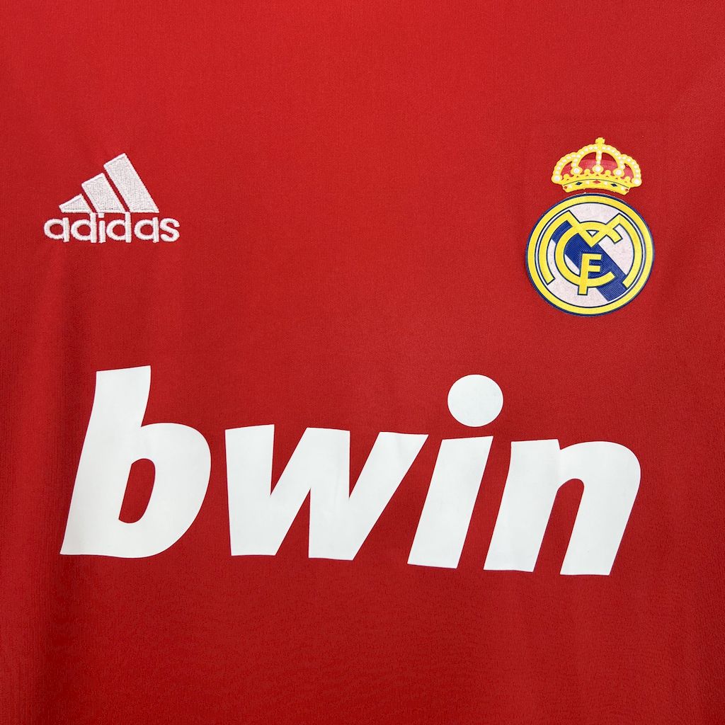 Retro Real Madrid 2011/12 Third Jersey