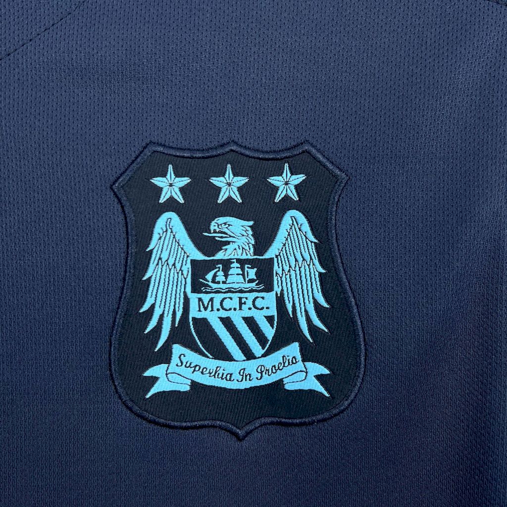 Retro Manchester City 2015/16 Away Jersey
