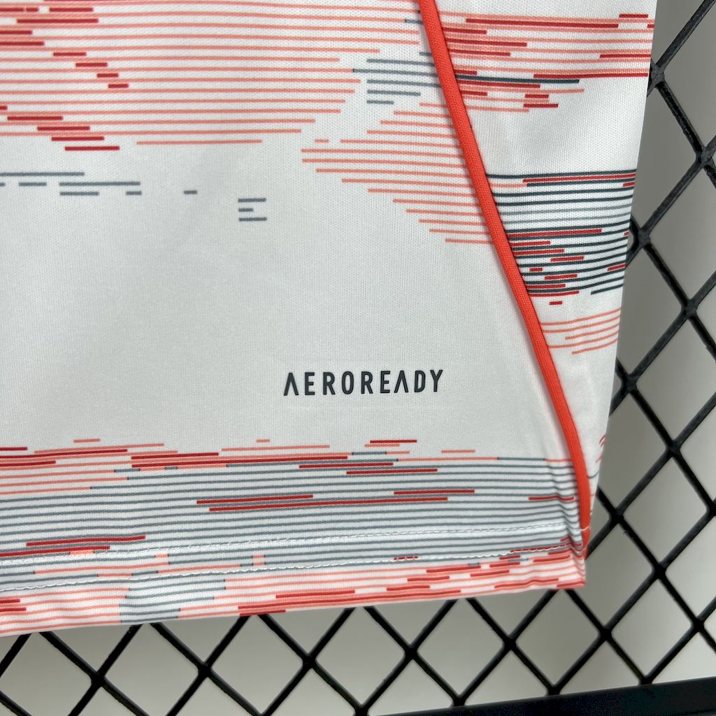 Bayern Munich 2025/26 Away Jersey