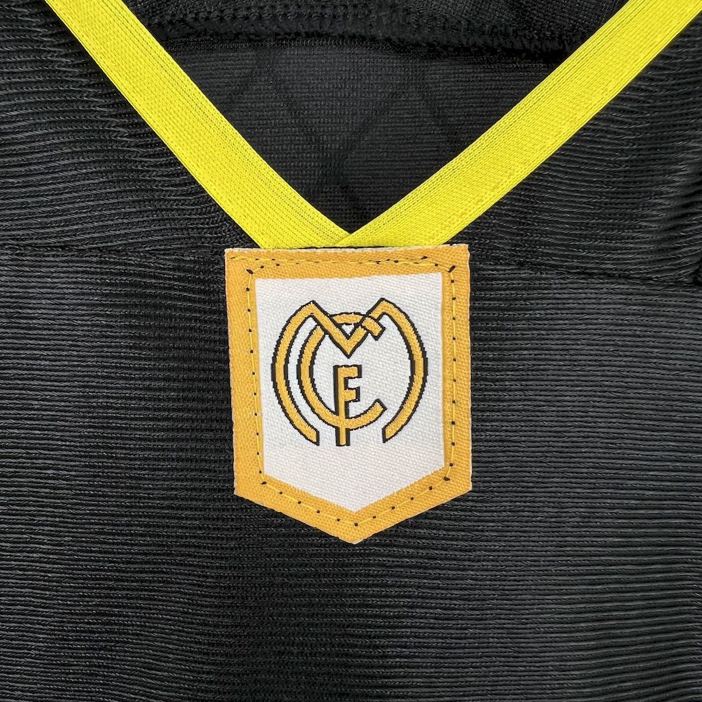 Retro Real Madrid 1999/00 Away Jersey