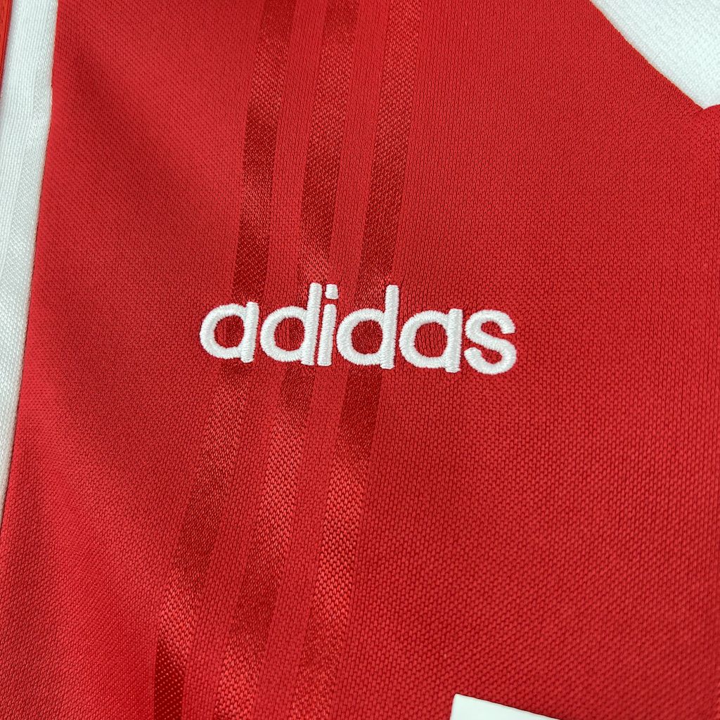 Retro Benfica 1997/98 Home Jersey