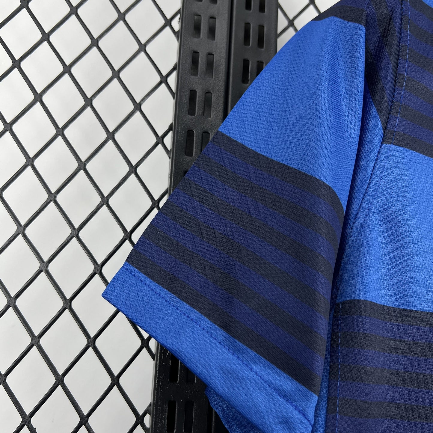 Retro Manchester United 2011/13 Away Jersey