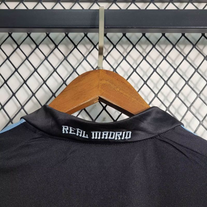 Retro Real Madrid 2009/10 Away Jersey