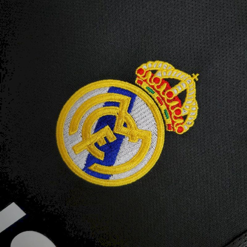 Retro Real Madrid 2004/05 Away Jersey