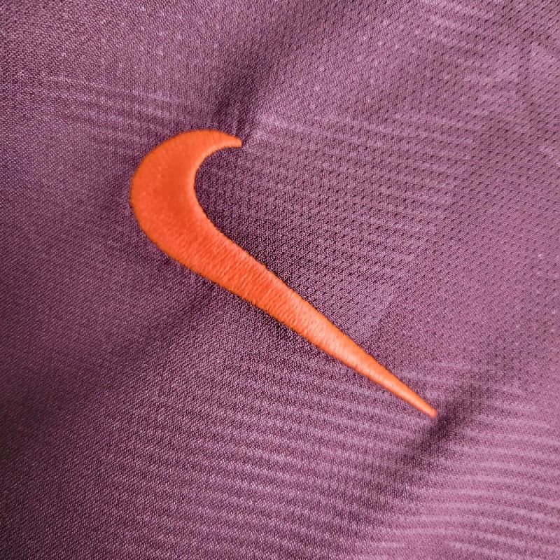 Retro Barcelona 2017/18 Third Jersey