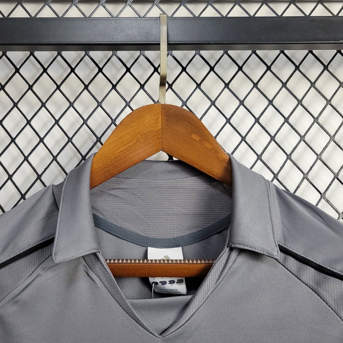 Retro Real Madrid 2005/06 Third Jersey