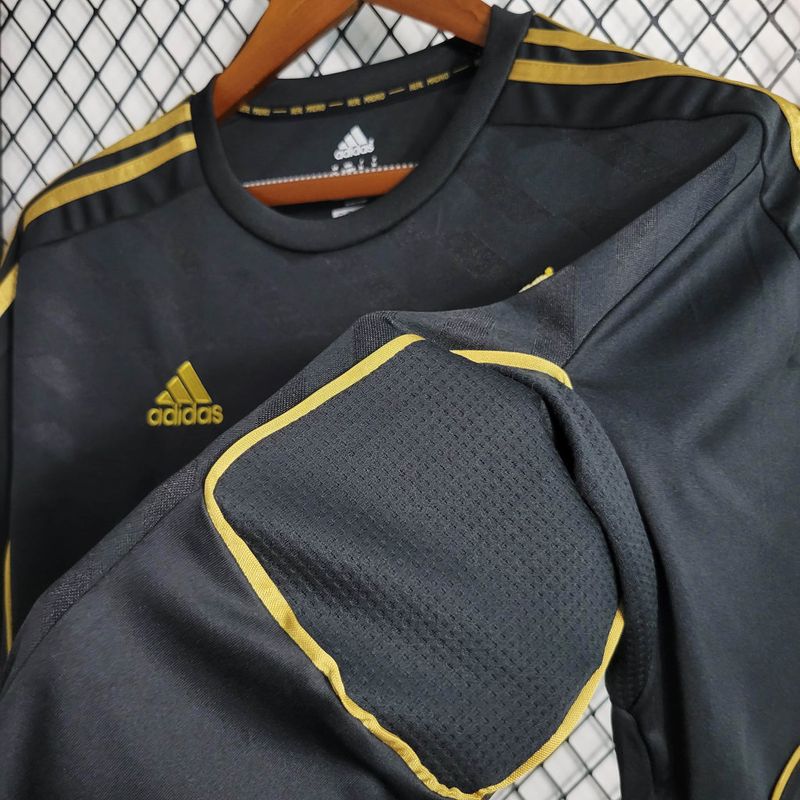 Retro Real Madrid 2011/12 Away Jersey