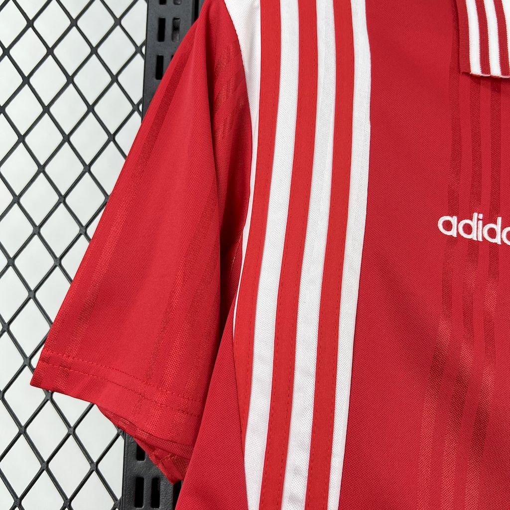 Retro Benfica 1997/98 Home Jersey