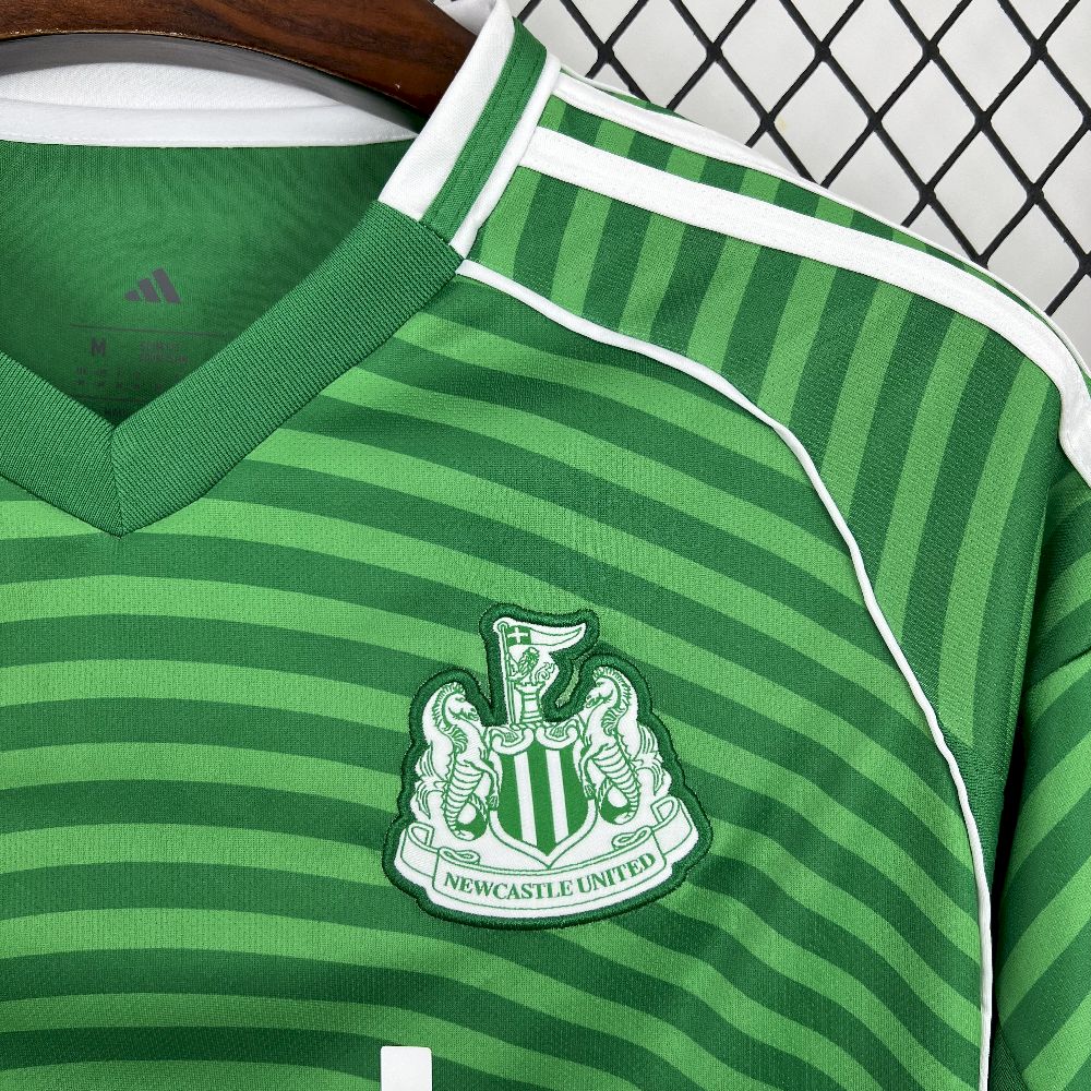 Newcastle United 2025/26 Away Jersey