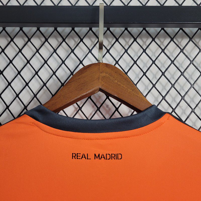 Retro Real Madrid 2013/14 Third Jersey