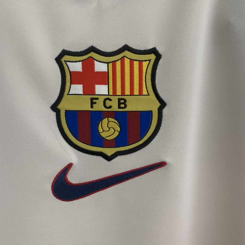 Retro Barcelona 1998/99 Away Jersey