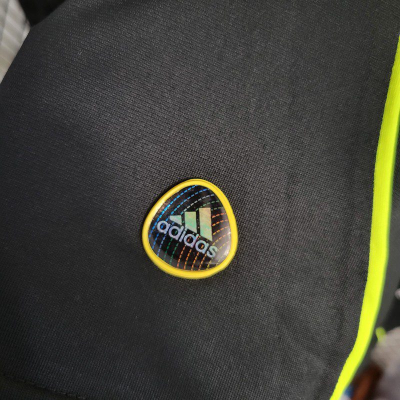 Retro Real Madrid 2010/11 Away Jersey