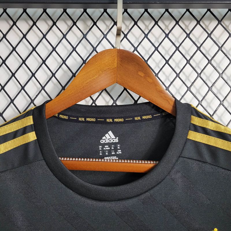 Retro Real Madrid 2011/12 Away Jersey