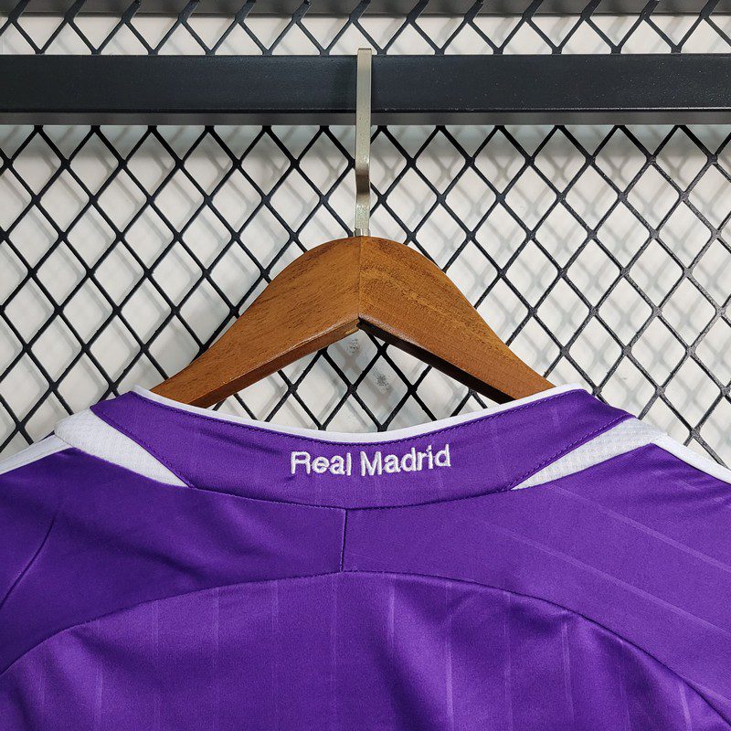 Retro Real Madrid 2006/07 Third Jersey