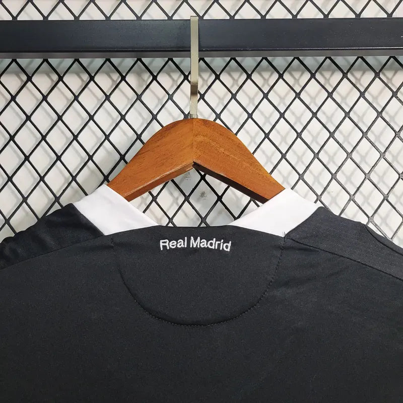 Retro Real Madrid 2008/09 Away Jersey